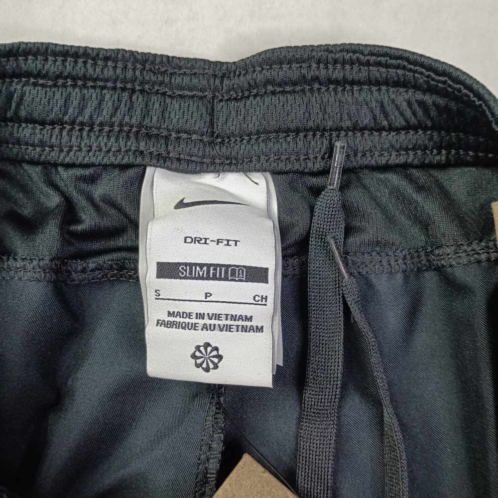 Nike Slim Fit Dri-FIT Soccer Shorts Women's Size S Small Black DH8302-010 New - Picture 3 of 8